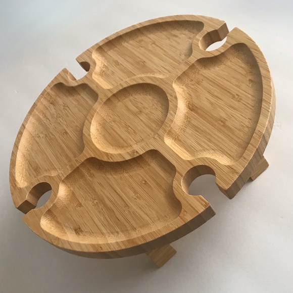 NIB Round Charcuterie Board with Wine Glass Holders - Picture 5 of 7